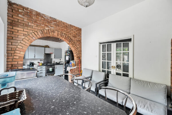 3 Bed House 191 Wanstead Park Road  £560,000