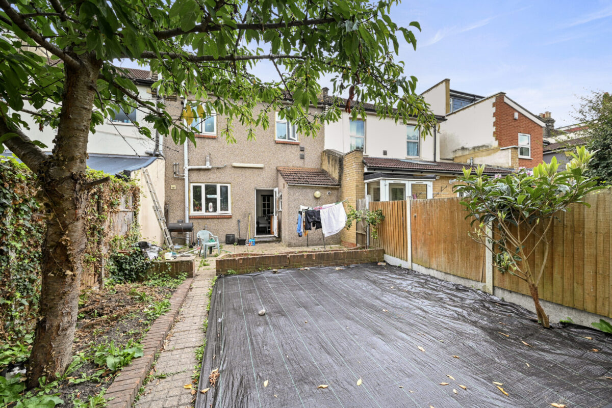 3 Bed House 191 Wanstead Park Road  £560,000