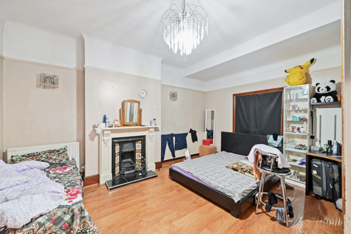 3 Bed House 191 Wanstead Park Road  £560,000