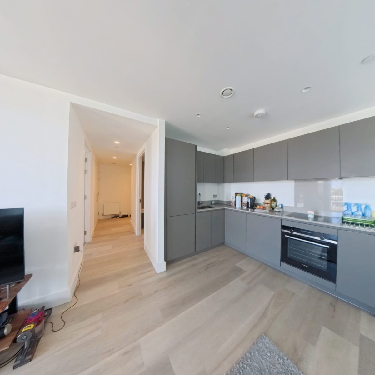 1 Bed Flat FOR SALE Marshgate Lane