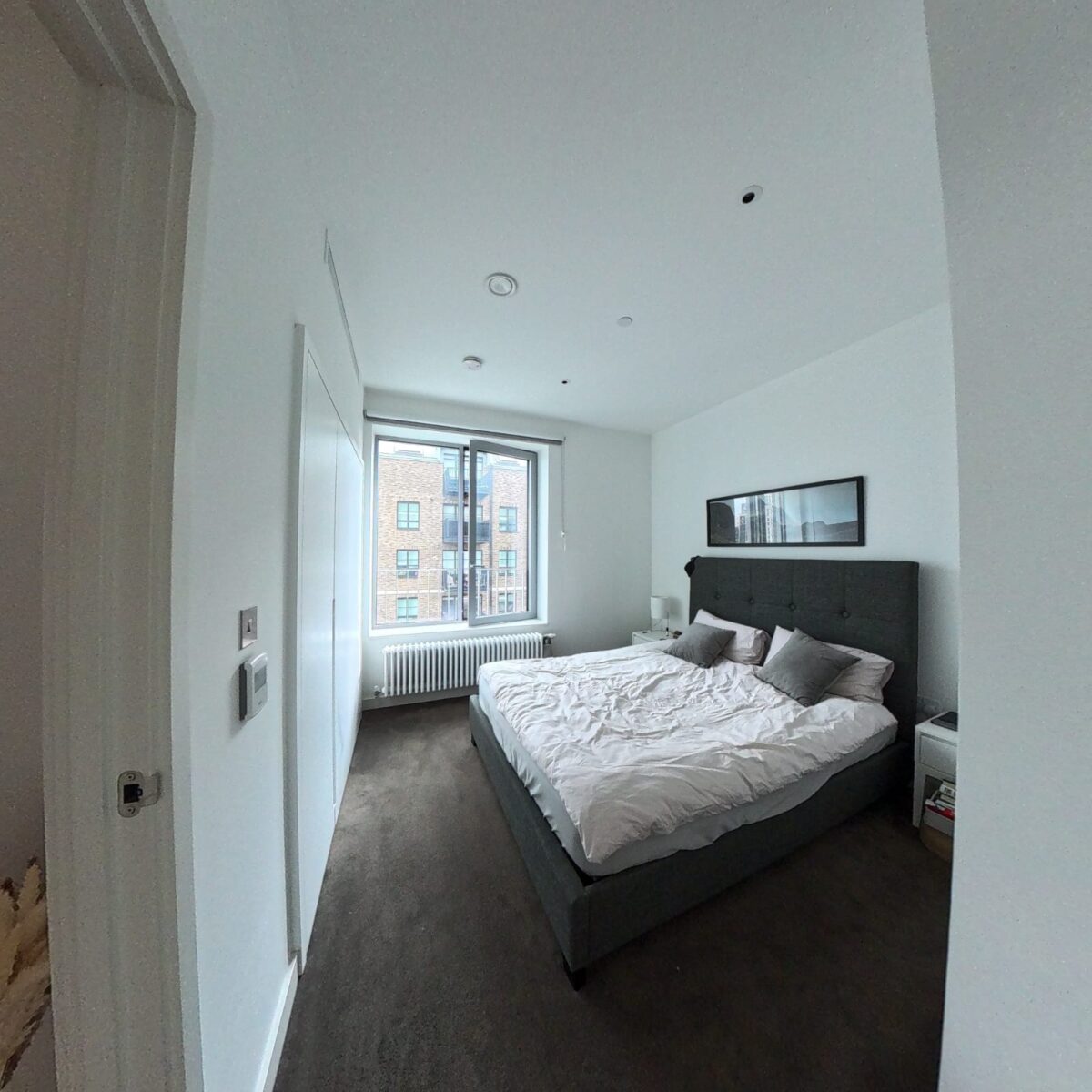 Stunning 1 Bed Flat in Docklands Good Luck Hope Road E14 0XG