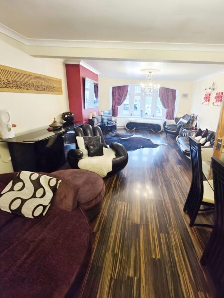 6 Bed House To Rent In Ilford IG3 9DF  £3400