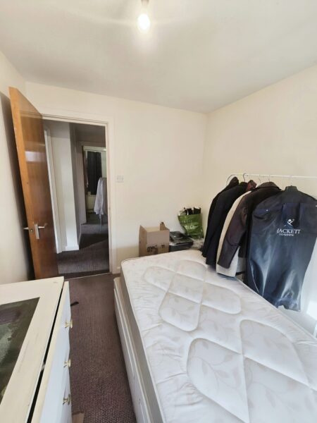 2 bed flat for rent £1850 Cricklywood Lane NW2 1HW