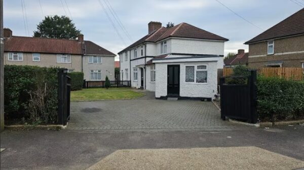 4 Bedroom House Fully Furnished with part Bills £3100 RM10 8QL