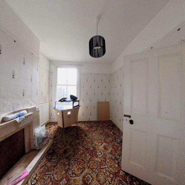 3 Bed Mid Terrace property, Park Avenue IG11 8QX