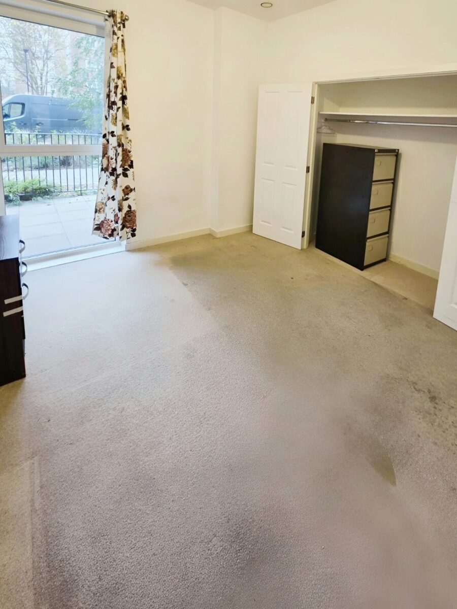 2 Bed Flat in Paynter House, Castle Street E13 9FG