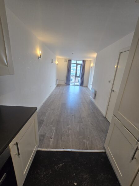 1 Bed Flat  To Rent IG11 £1550