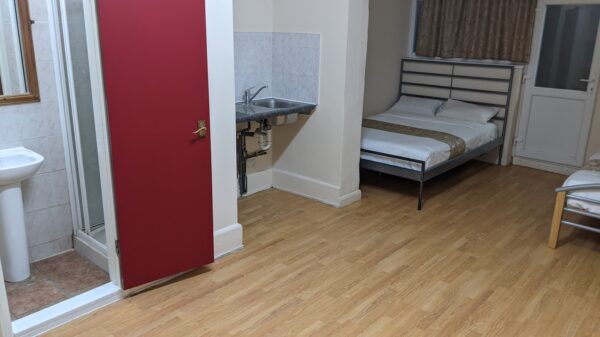 X5 Ensuit Rooms in shared house With Bills £950-£1100